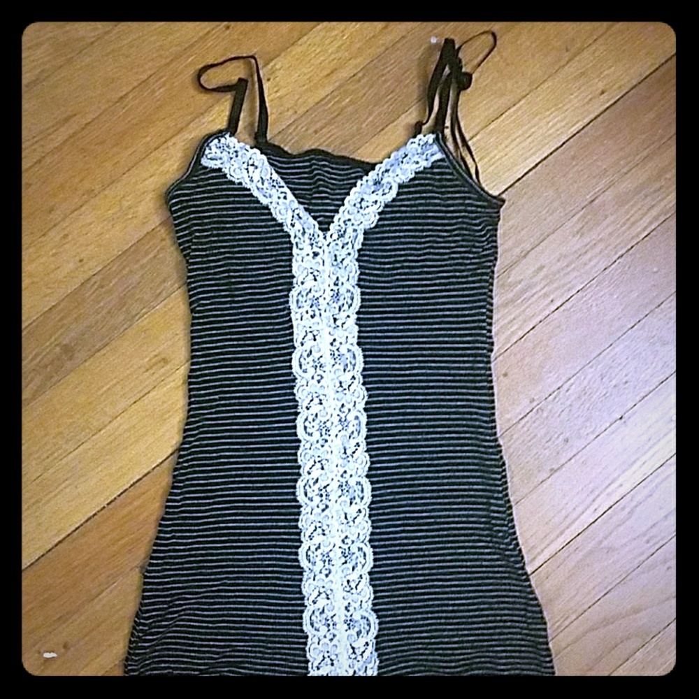 Guess tank top with lace